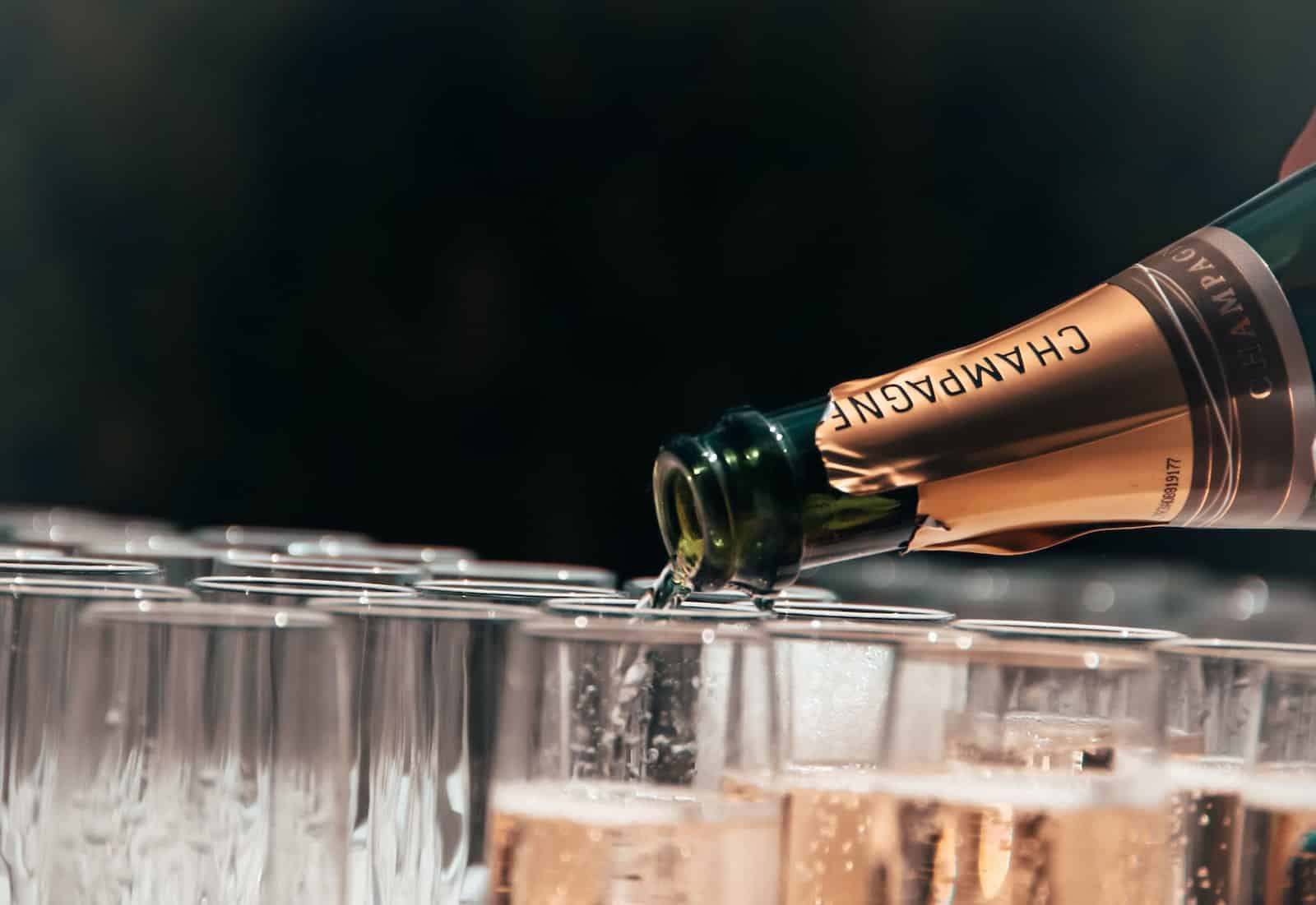sabrer le champagne