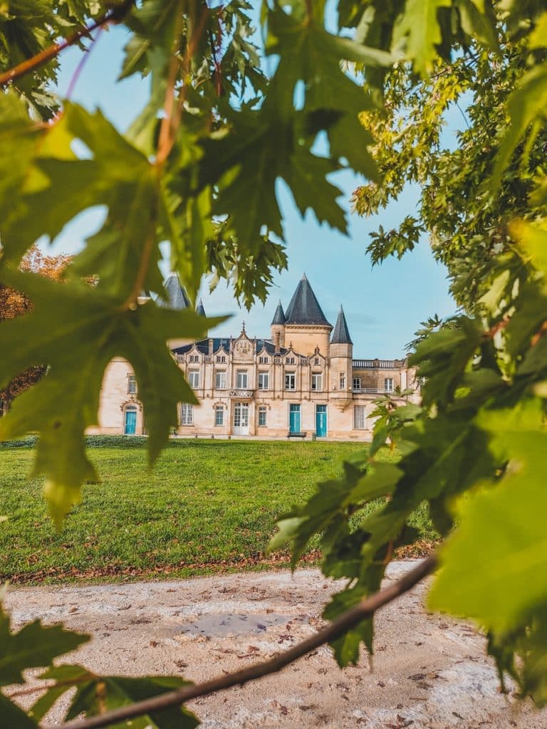 les Grands Vins de Bordeaux et leurs châteaux